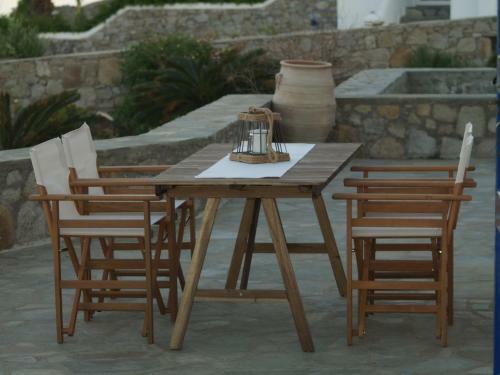 Ornos Seaside Blue Villas