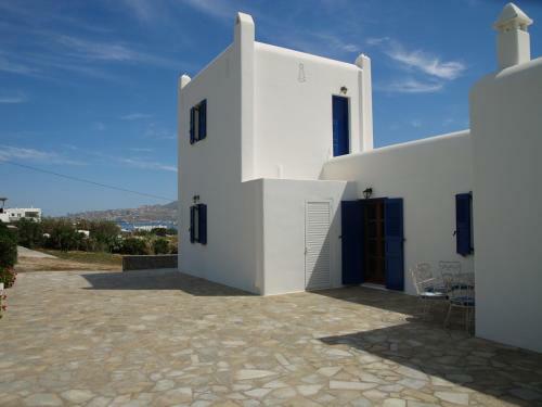Ornos Seaside Blue Villas
