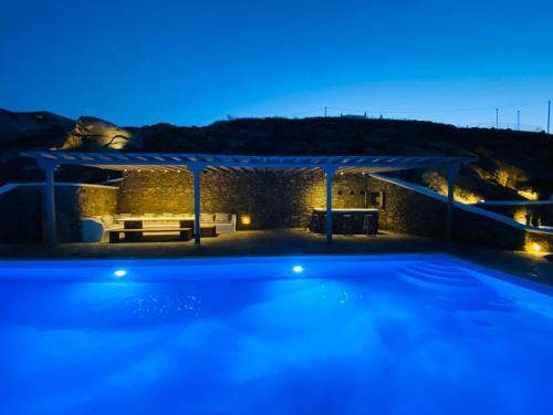 Patron Pool Villa By Mykonos & More
