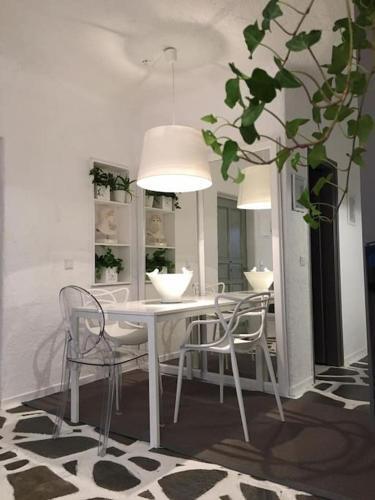 Apartamento Elegant Studio With Pool And Private Beach.
