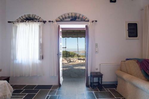 Traditional Stonehouse For 4 Ppl In Paros