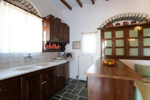 Traditional Stonehouse For 4 Ppl In Paros