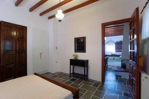 Traditional Stonehouse For 4 Ppl In Paros