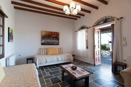 Traditional Stonehouse For 4 Ppl In Paros