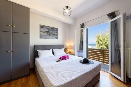 Apartamento Ragoussis Beachfront House