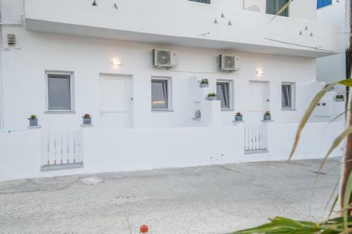 Agia Anna Apartments