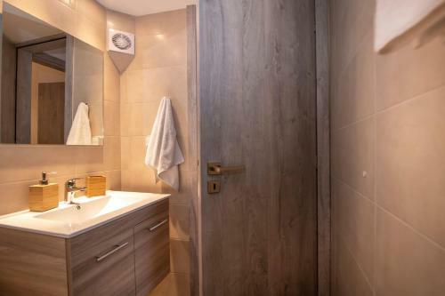 Agia Anna Apartments
