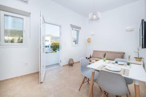 Agia Anna Apartments