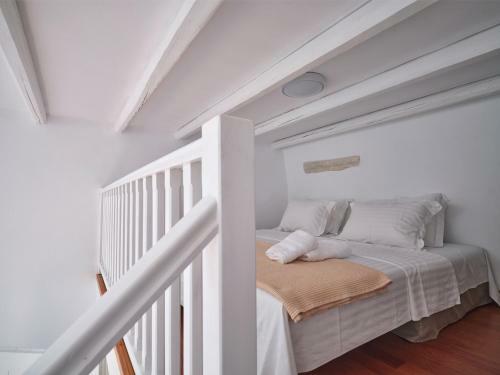 Retreat Paros - The Loft Apartment