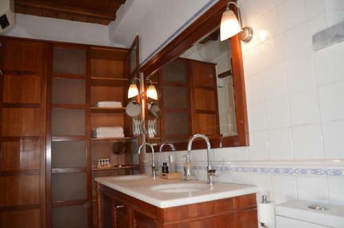Paros Traditional Country House