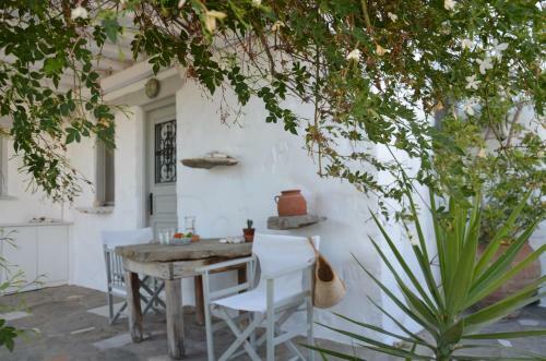 Paros Traditional Country House