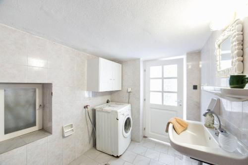 Town House For 6-16