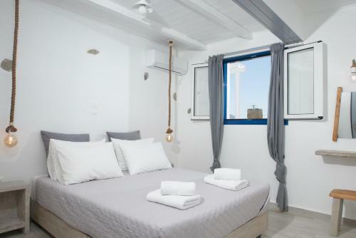 Parian White Luxury Apartments