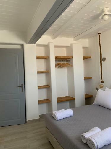 Parian White Luxury Apartments