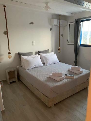 Parian White Luxury Apartments