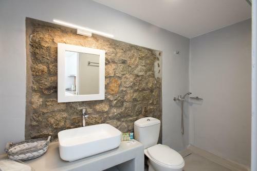 Luxury Sea View Apartment With Shared Pool