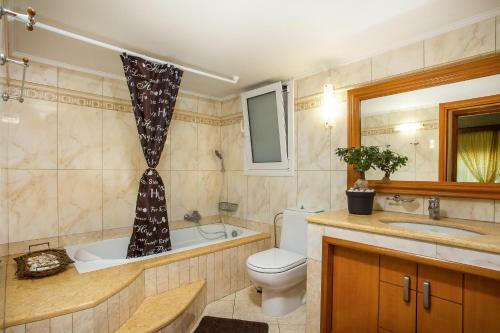Ruby Apartment