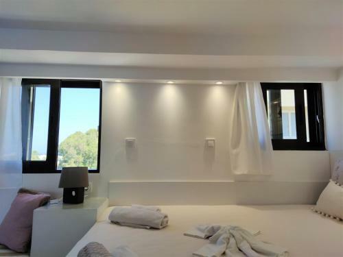 Apartamento 7. Luxurious Sea View Rooftop Suite In The Center!