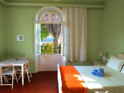 Romantic Rooms With Stunning Sea View