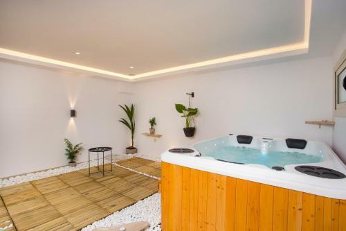 Casa De Raphael - Luxury Spa Apartment