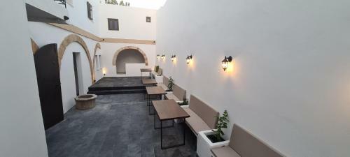 Hotel Ancient Knights Luxury Suites