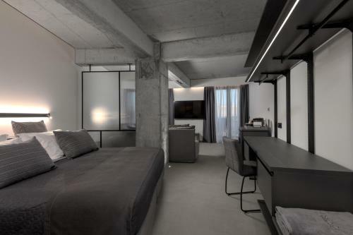 Hotel Essence Suites