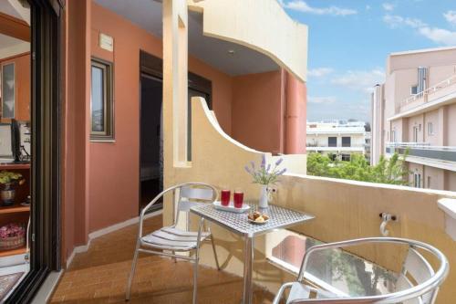 Exclusive City Center Beach Apartment
