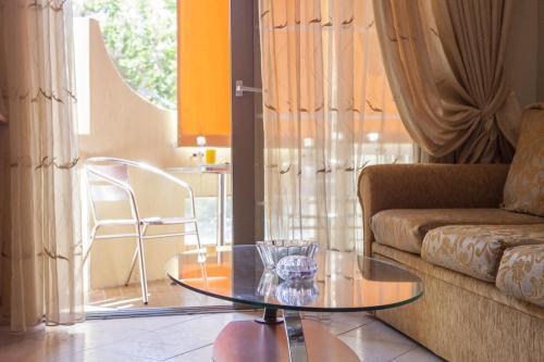 Exclusive City Center Beach Apartment