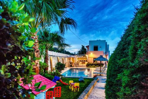 Elmyra Villa, Comfort & Style!