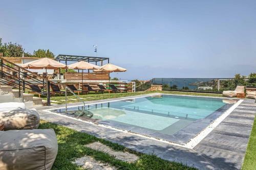 Villa Staras - With Private Heated Pool & Jacuzzi