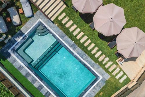 Villa Staras - With Private Heated Pool & Jacuzzi