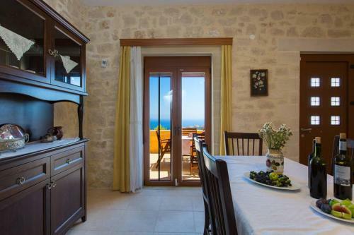Villa Faethon & Aeolos