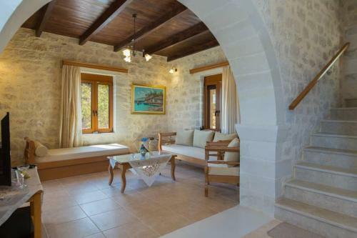 Villa Faethon & Aeolos
