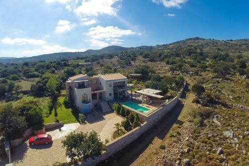 Villa Serenity - With Private Heated Pool