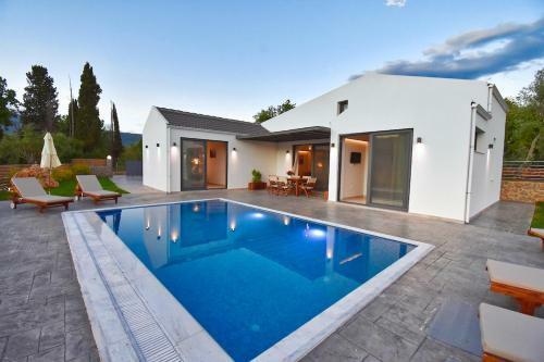 Villa Oras Corfu