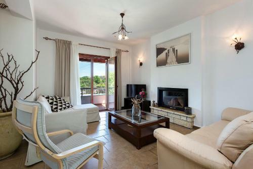 Adonis Villa