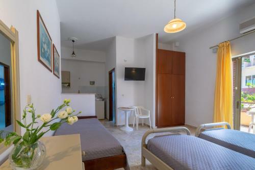 Hermes Apartments & Studios