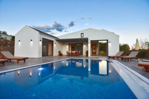 Villa Oras Corfu (anastasia)