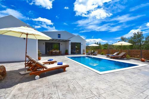 Villa Oras Corfu (anastasia)