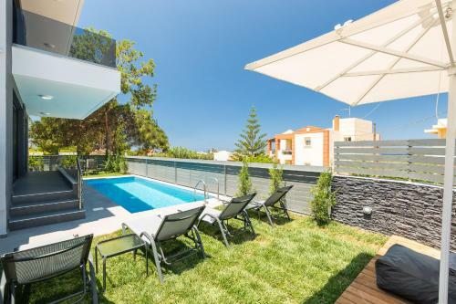 Nisos Villa, Walking Distance To The Beach & Shops!