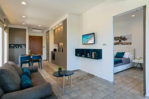 Xenios Dias Luxury Apartments With Sea View