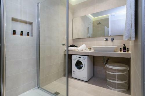Xenios Dias Luxury Apartments With Sea View