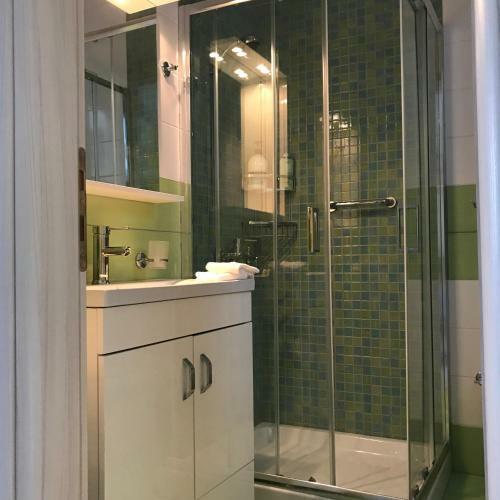 Apartamento Alisahni Villa & Suite