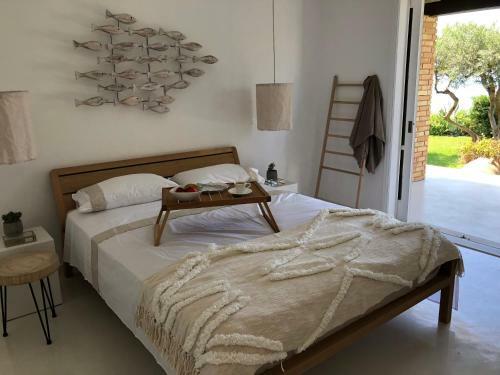 Aqua Seafront Beach House With Garden