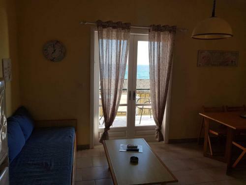 Corfu Glyfada Standart Apartment