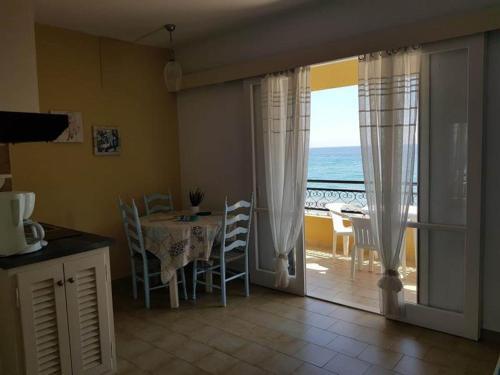 Calm Apartment In Korfu With