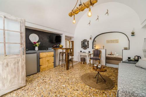Villa Asera Suites Only 300m From Kamari Beach