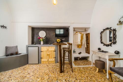 Villa Asera Suites Only 300m From Kamari Beach