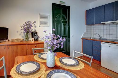 Glyfada Apartment No. 7