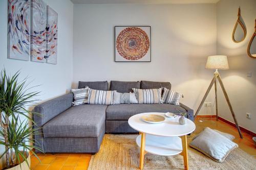 Glyfada Apartment No. 7